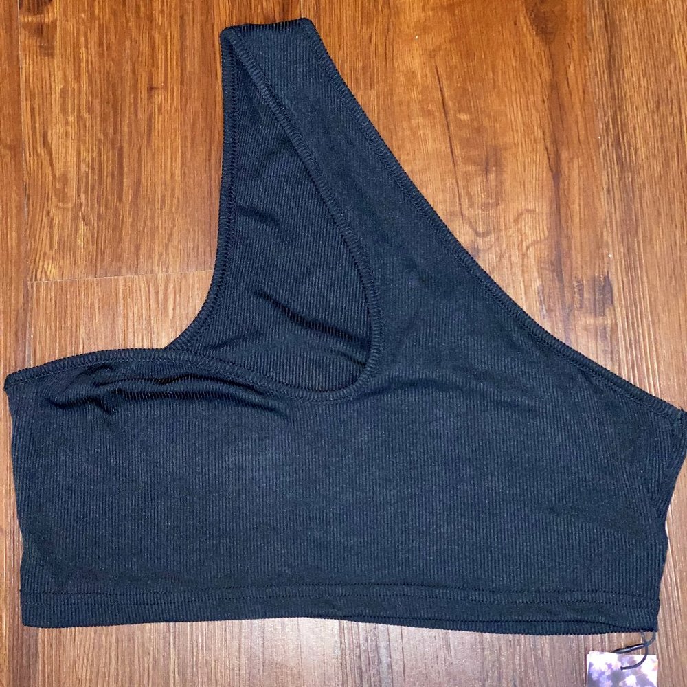 Black Ribbed Crop Top